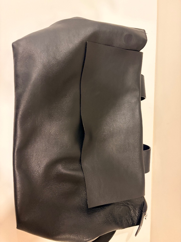 Host Pick **** Cos Leather Bag